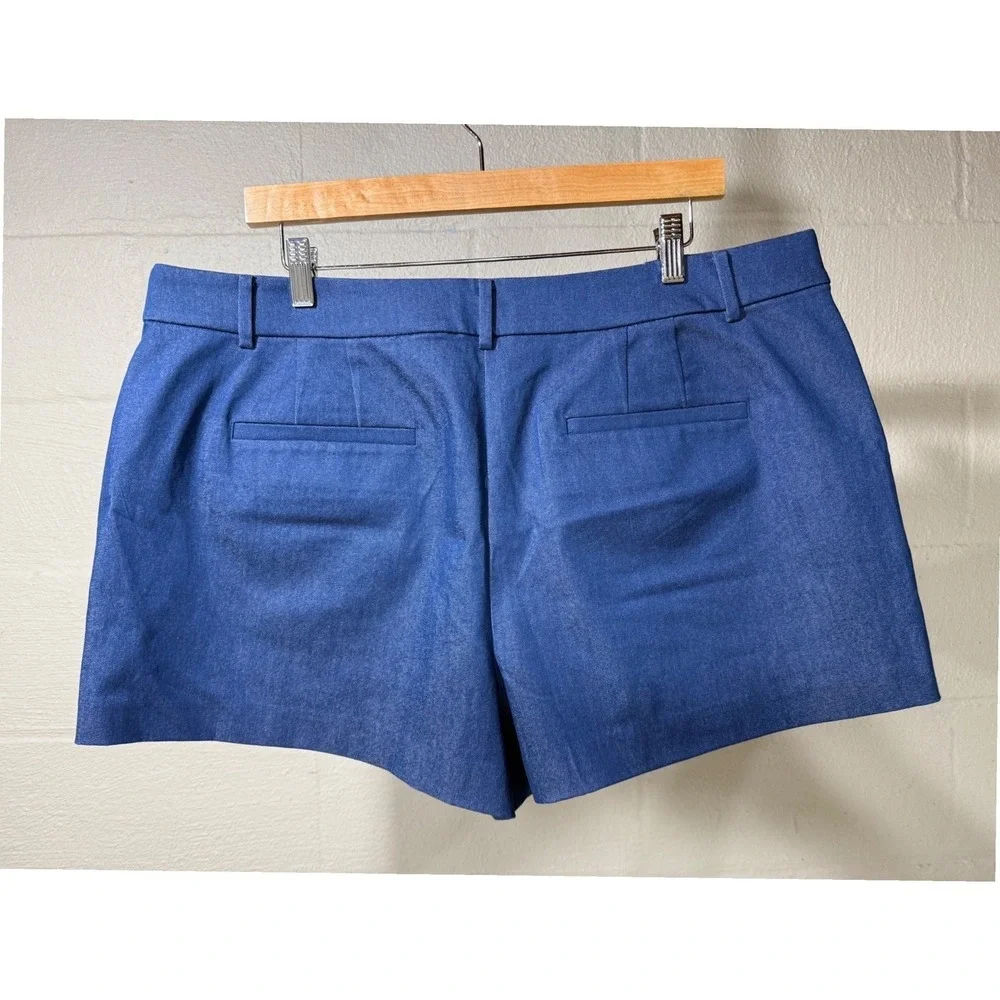 LOFT Riviera Short 18P Blue Curvy Fit Casual Summer Career Shorts Pockets‎ NWOT